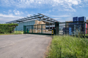 AW industriële schuifpoort met puntenkam