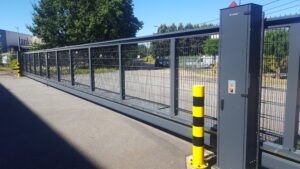 AW industriële schuifpoort met paneelvulling