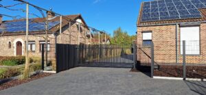 AW 10.78 schuifpoort met hekwerk